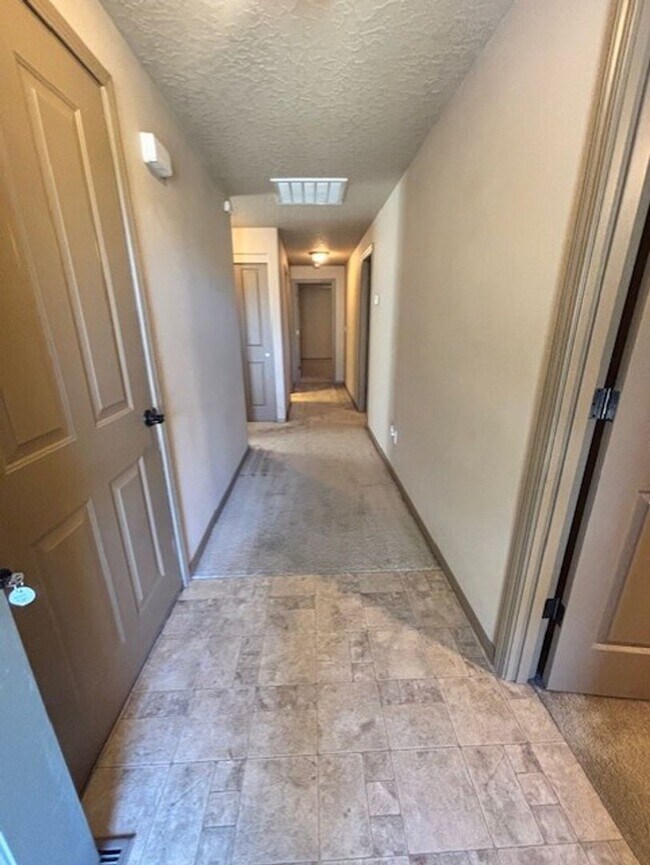 Foto del edificio - 51269 Riley Ln