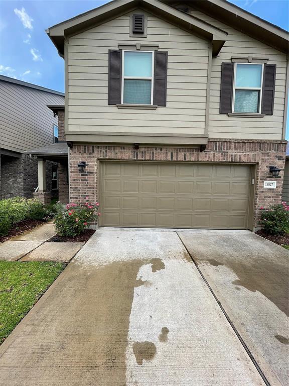 Foto del edificio - 15827 Copper Oak Ln