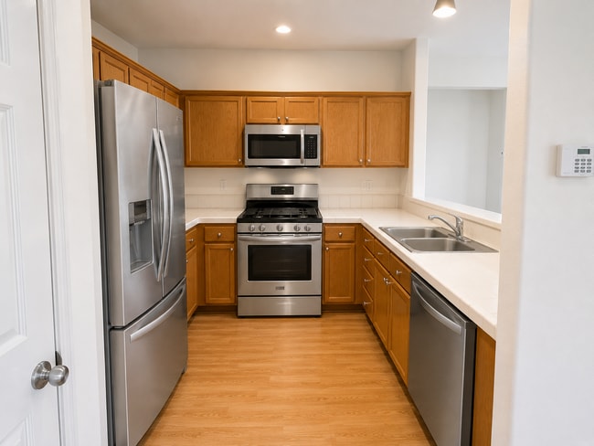 Building Photo - 17371 SW Biles Ln