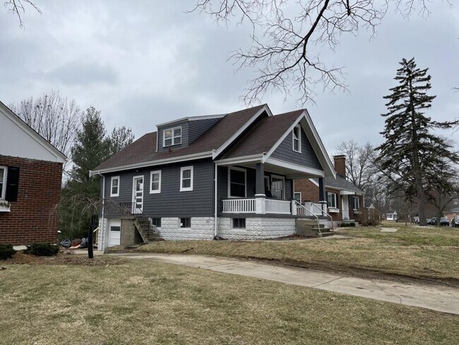 Photo - 1255 Upland Ave House