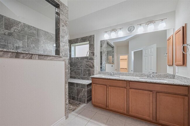 Building Photo - 6723 Widdenbrook Trace