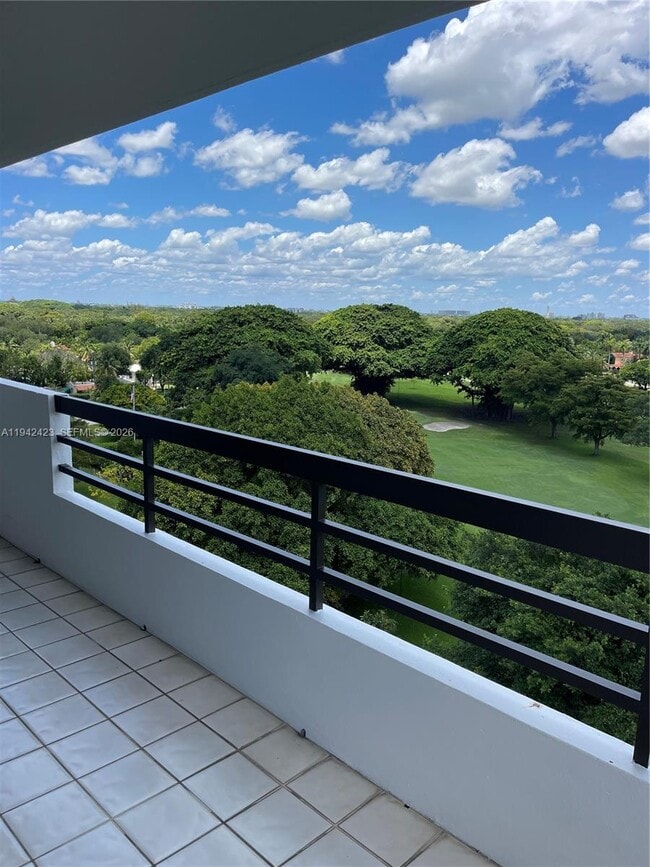 Building Photo - 720 Coral Wy