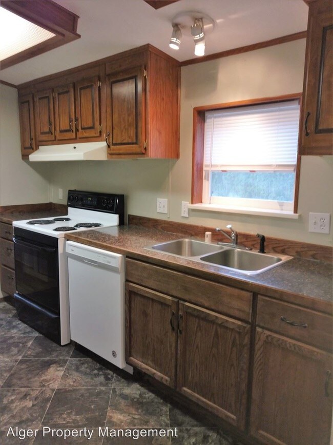 Building Photo - 3 br, 2 bath House - 9232 Conroy Place NW