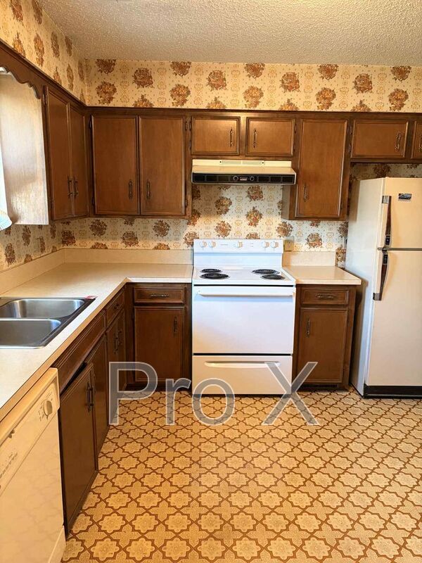 Building Photo - 2148 Forest Dr