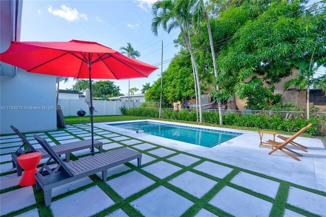 Building Photo - 7528 Buccaneer Ave