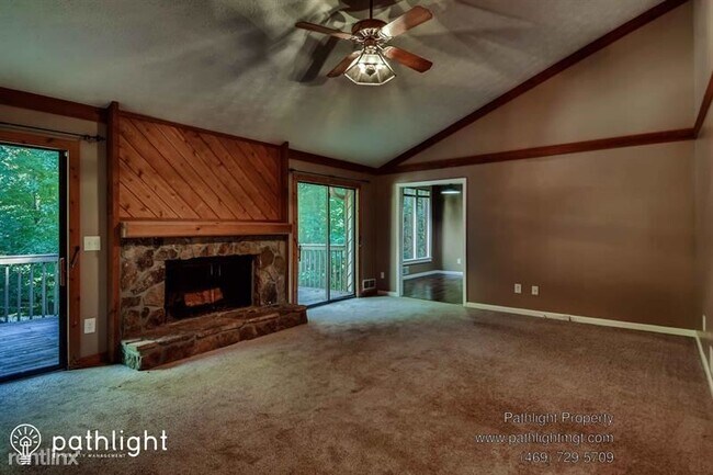 Foto del edificio - 3 br, 2 bath House - 4928 Scotts Creek Tra...