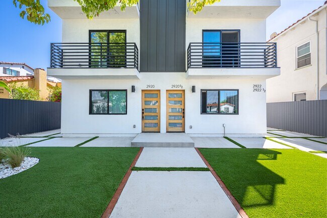 Building Photo - 2920 12th Ave