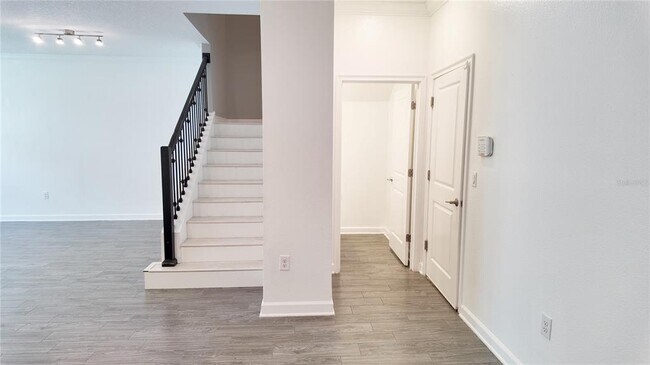 Building Photo - 8543 Spyglass Ln