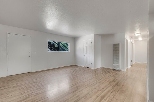 Building Photo - 1514 Oakdale St