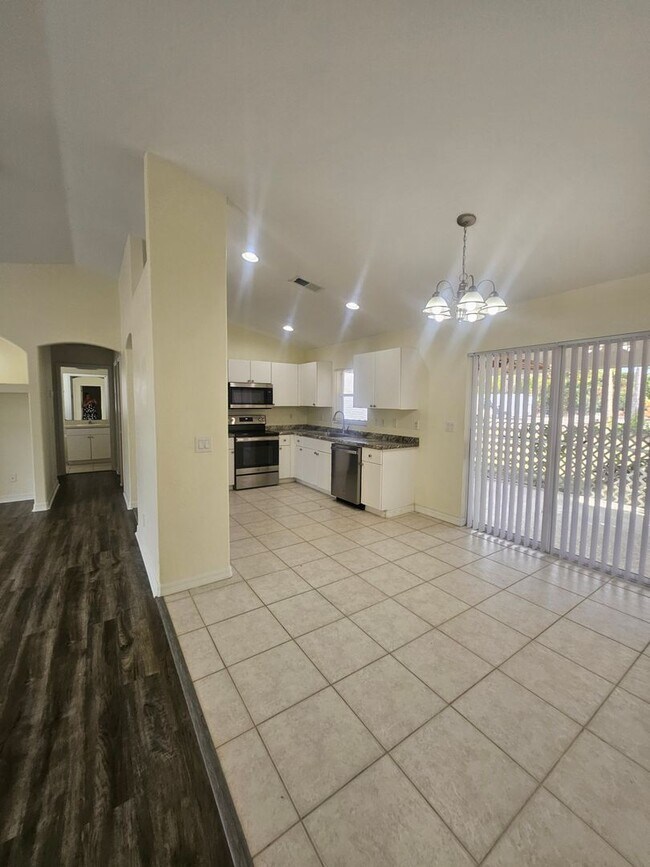 Building Photo - 4138 Azora St