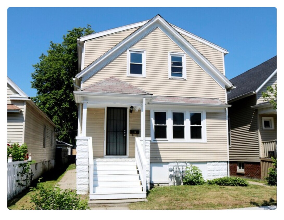 Primary Photo - 2527 S 11th St