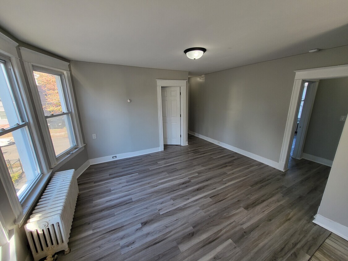 302 Park St Unit 2, West Haven, CT 06516 Apartments in West Haven, CT