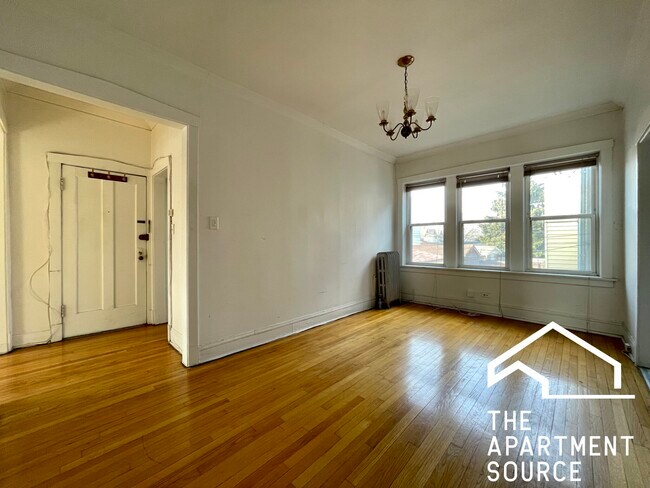 Foto del edificio - 2942 W Schubert Ave