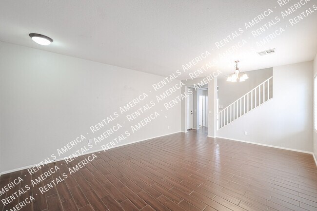 Foto del edificio - 4563 E Oxford Ln