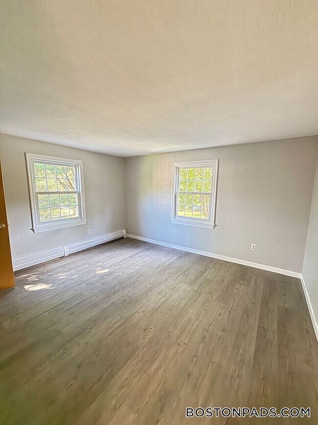 Foto del edificio - 53 Ridgewood Ln
