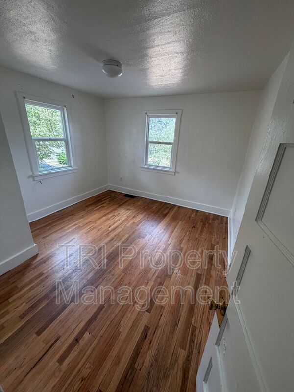 Foto del edificio - 2044 10th Ave