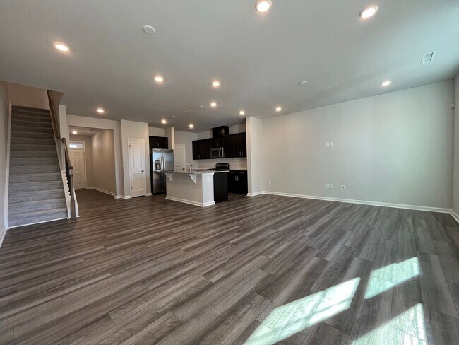 Building Photo - Newly Built 3BD, 2.5BA Raleigh Townhome wi...