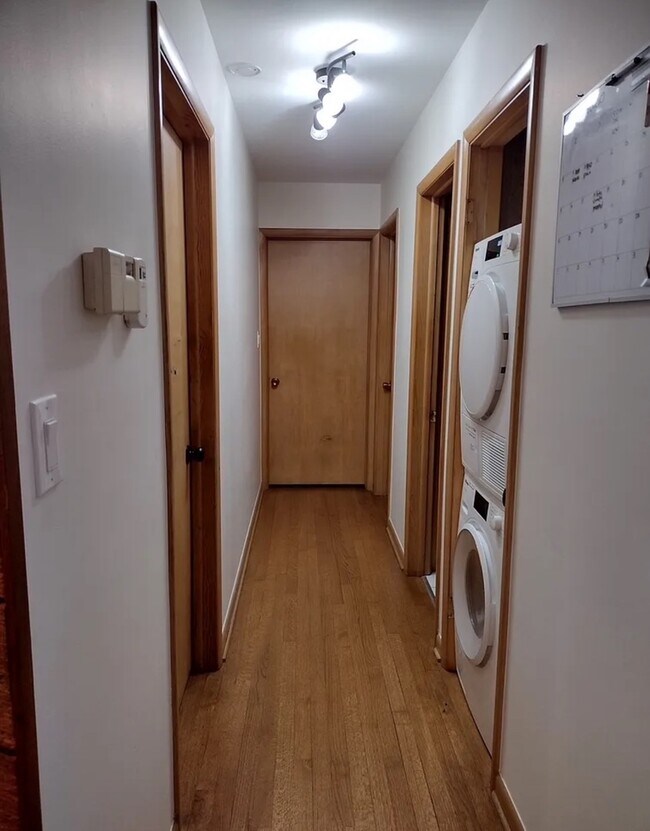 Foto del edificio - 3210 Vista Ter