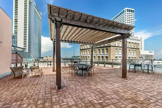 Foto del edificio - 201 Magazine St