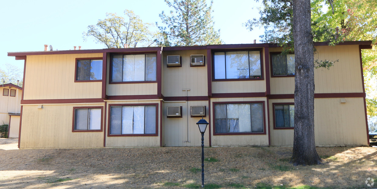 Building Photo - Ridgecrest Apartments