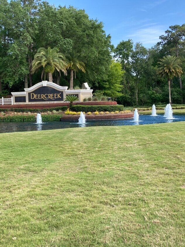 9915 Chelsea Lake Rd, Jacksonville, FL 32256 House Rental in