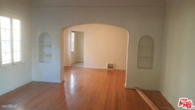 Building Photo - 451 N Spaulding Ave