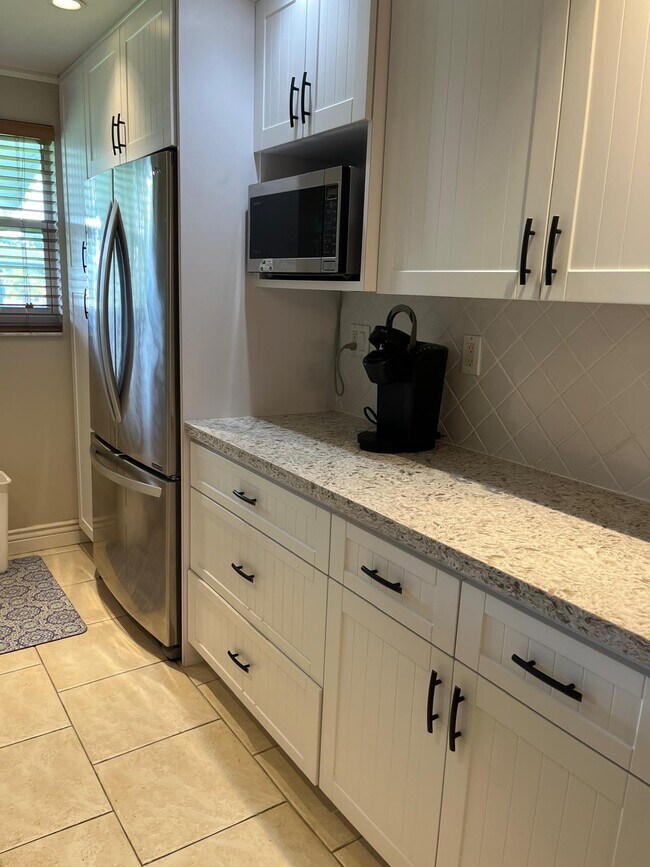 Foto del edificio - 515 High Point Dr