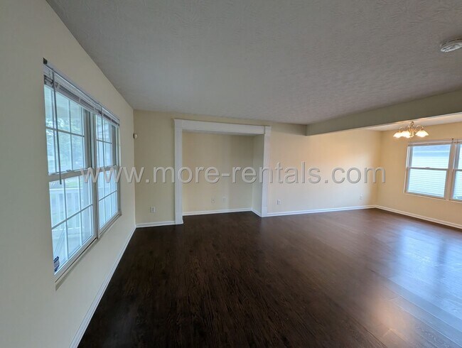 Building Photo - Village at Williams Creek Home