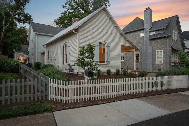 Foto del edificio - 1226 Adams St