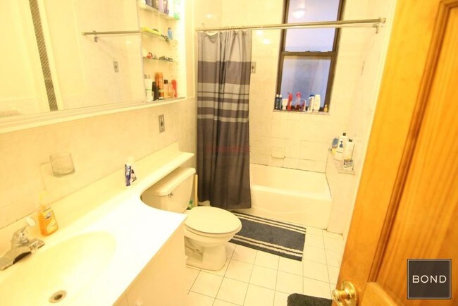 Foto del edificio - 292 W 92nd St