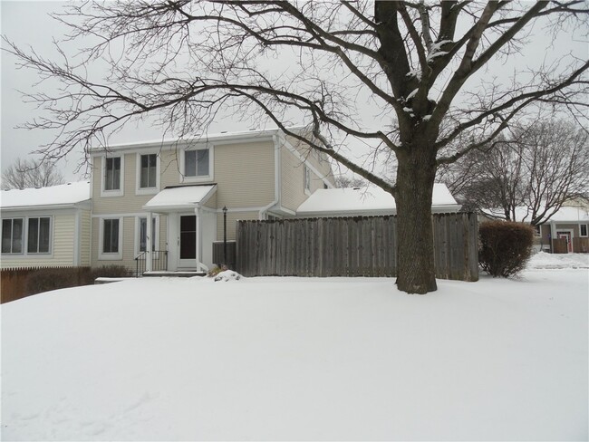 Foto del edificio - 206 Greenway Blvd