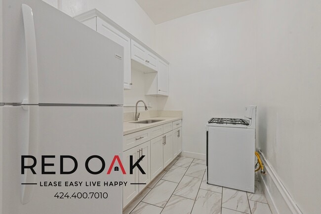 Foto del edificio - 854 S Oxford Ave