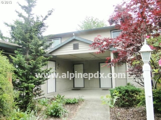 Primary Photo - Townhome Styled Apt w/ Fenced Yard