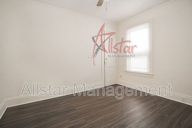 Foto del edificio - 4211 Valley Rd