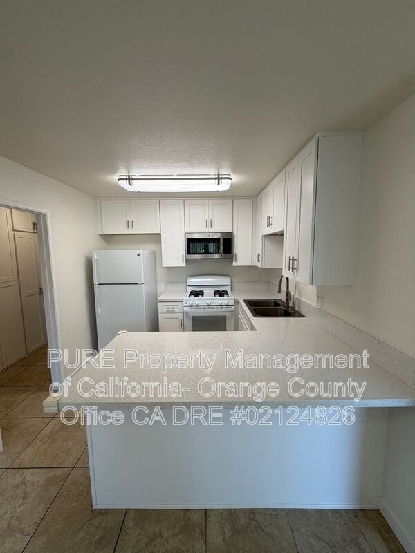 Foto del edificio - 7162 Heil Ave