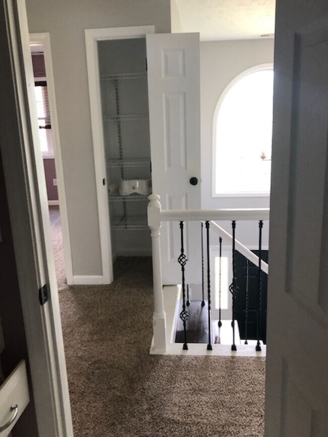 Foto del edificio - Beautiful Single Family Two Story Home in ...