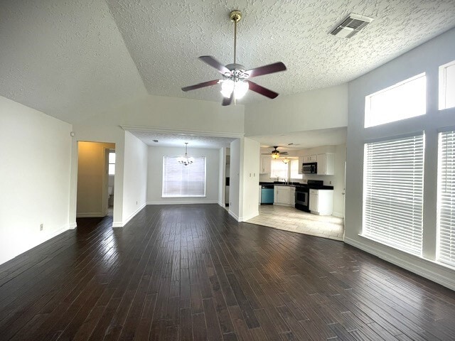 Foto del edificio - 15734 Roxton Ridge Dr