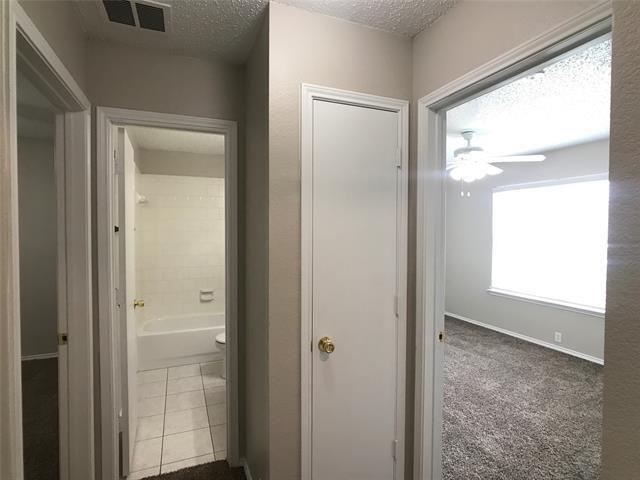 Foto del edificio - 1306 Gilday Dr