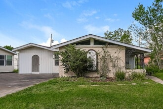 Building Photo - 715 Central Ave