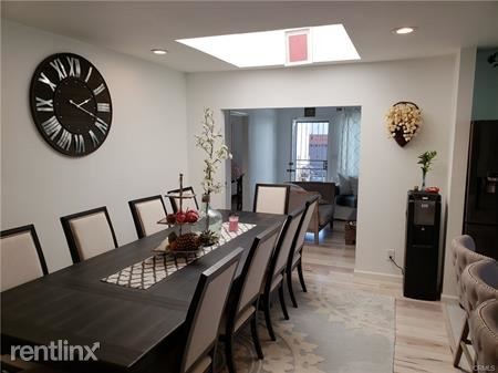 Foto del edificio - 4 br, 2 bath House - 5953 Dunrobin Ave