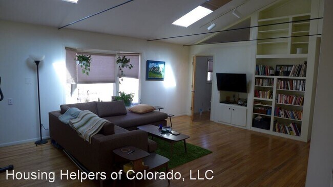 Foto del edificio - 5 br, 3 bath House - 330 South 42nd Street