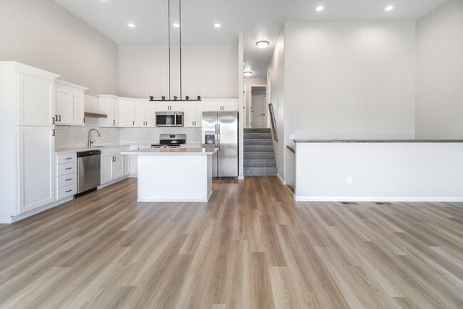 Building Photo - 6155 24th St S