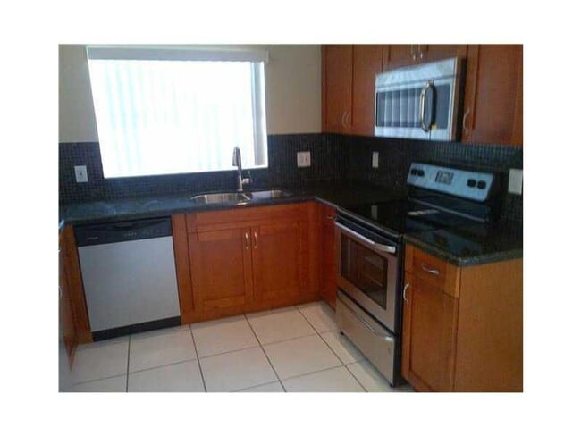 Photo - 1051 Briar Ridge Rd House