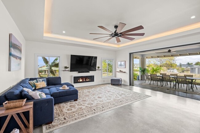 Building Photo - Contemporary Home in Gated Community