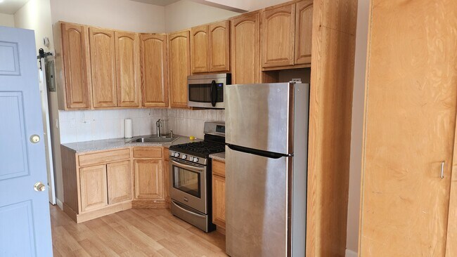 Foto del edificio - 6116 55th St