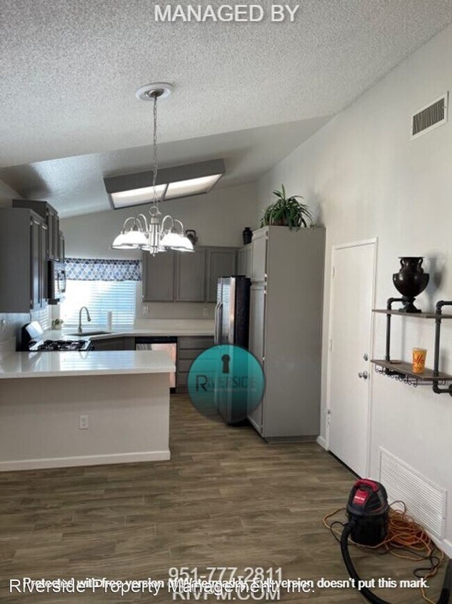 Building Photo - 2 br, 2 bath House - 736 Spinnaker Dr