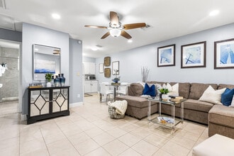 Building Photo - 4953 Bayshore Dr