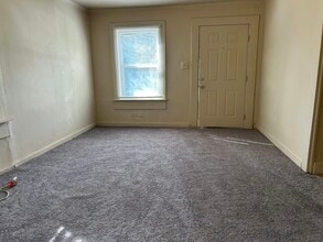 Building Photo - 139 Durant Ave