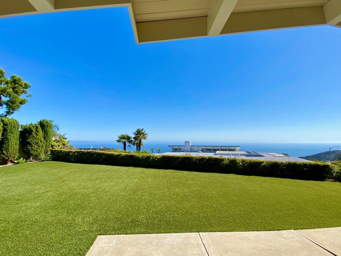 Foto principal - 1450 Lachman Ln