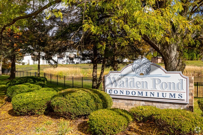 Building Photo - Waldon Pond Townhomes